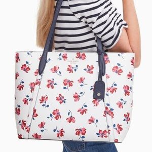 MAKE AN OFFER kate spade Cara Garden Toss Multi Floral New White Condition NWT
